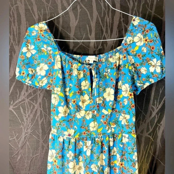 Monteau Los Angeles - Beautifully Vibrant Blue Floral  Medium Dress 🦋🌼 - Picture 12 of 15